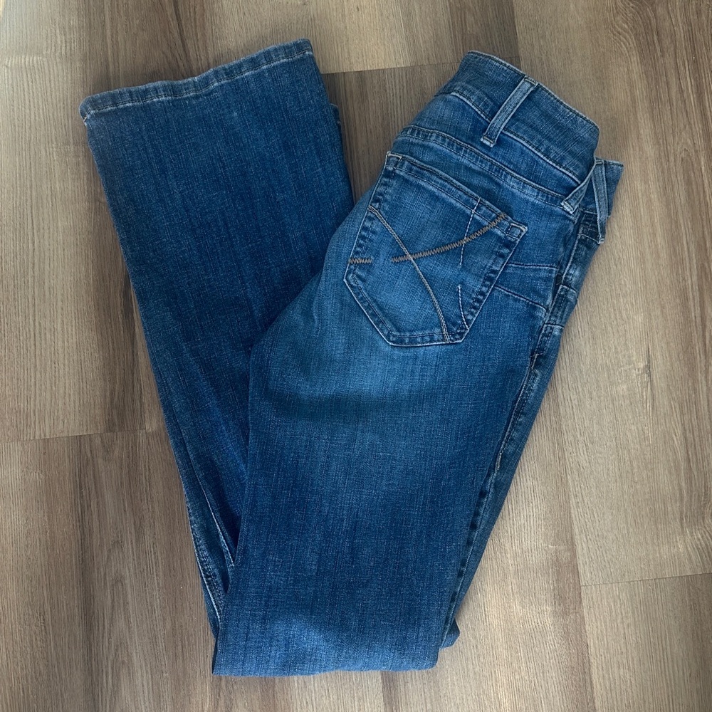 Ariat Women's Straight Leg Blue Jeans